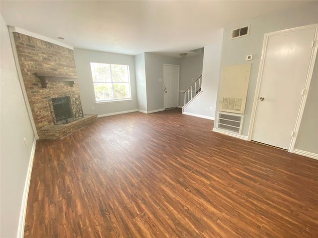 207 Country Bend Drive, Duncanville, TX 75137