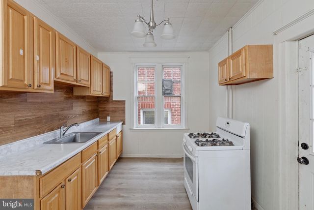 120 N SAINT GEORGE ST, Allentown, PA 18104