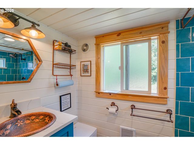 1922 DUNCAN CREEK Rd, Stevenson, WA 98648