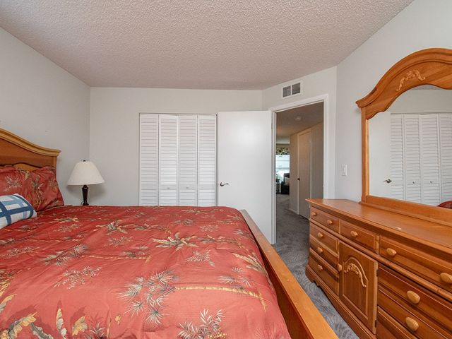 66 Woodland Drive 106, Vero Beach, FL 32962