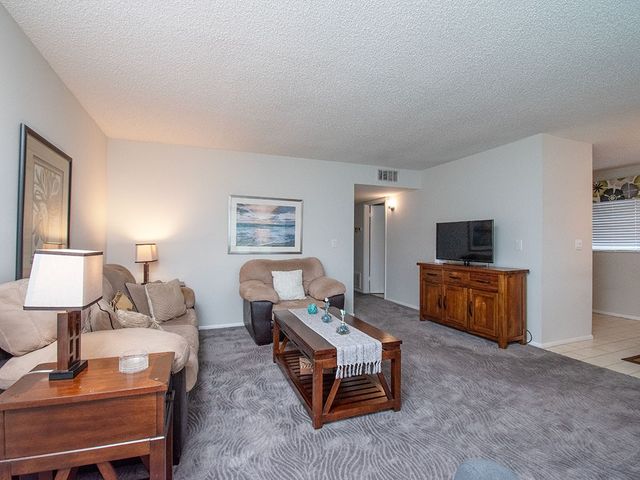 66 Woodland Drive 106, Vero Beach, FL 32962