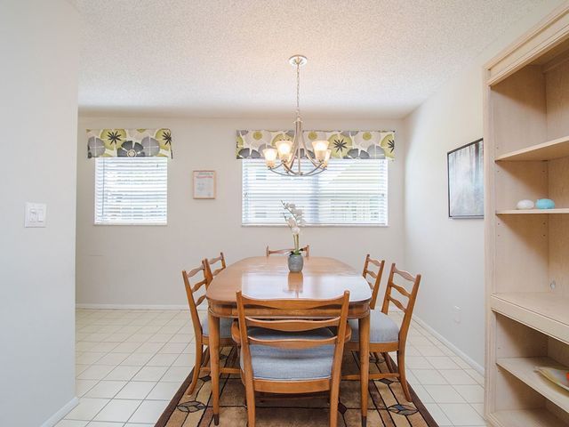 66 Woodland Drive 106, Vero Beach, FL 32962