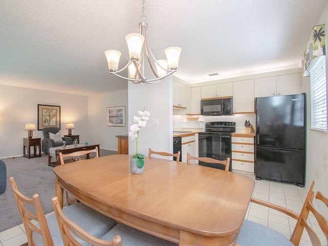 66 Woodland Drive 106, Vero Beach, FL 32962