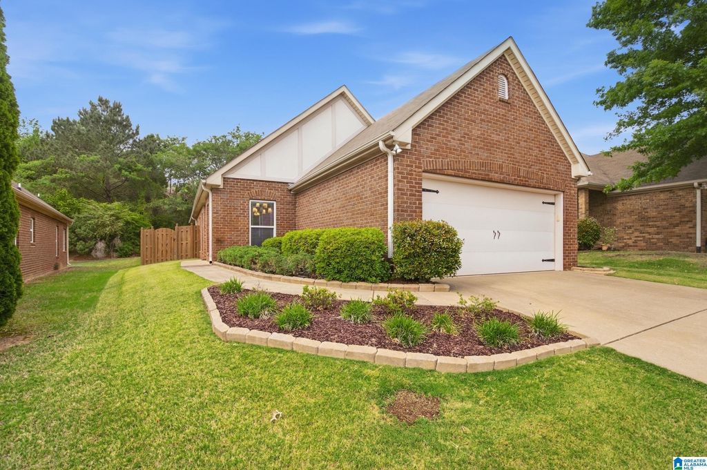 232 OXMOOR PLACE, Birmingham, AL 35211