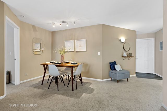 1601 Westminster Drive 209, Naperville, IL 60563