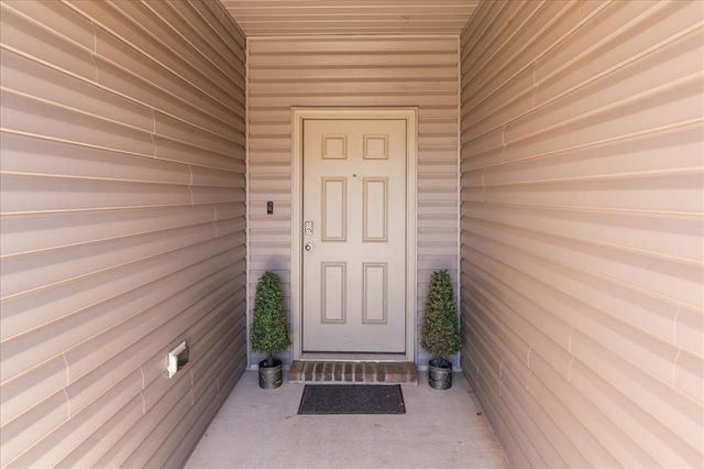 4100 Moonlight Road, Mustang, OK 73064