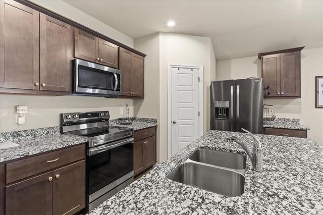 4100 Moonlight Road, Mustang, OK 73064