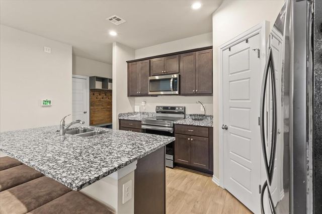 4100 Moonlight Road, Mustang, OK 73064