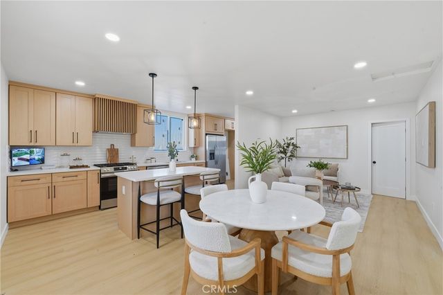 5814 Arlington, Los Angeles, CA 90043