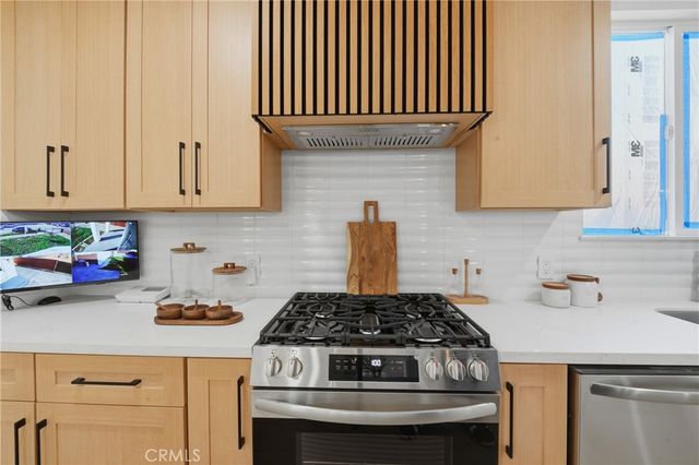 5814 Arlington, Los Angeles, CA 90043