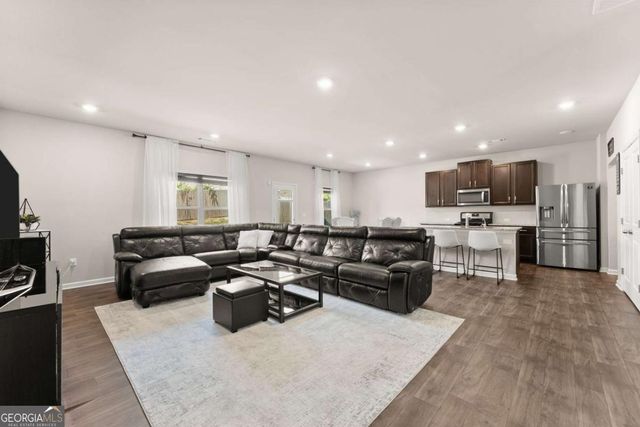 88 Auburn Crossing Drive, Auburn, GA 30011