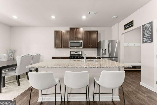 88 Auburn Crossing Drive, Auburn, GA 30011
