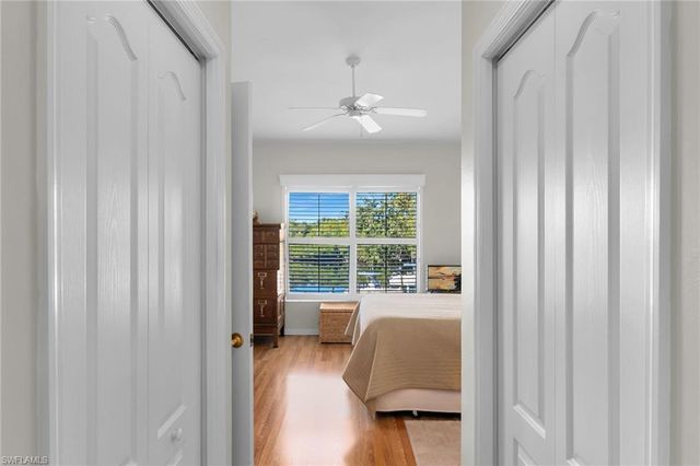 278 Newport DR 206, Naples, FL 34114