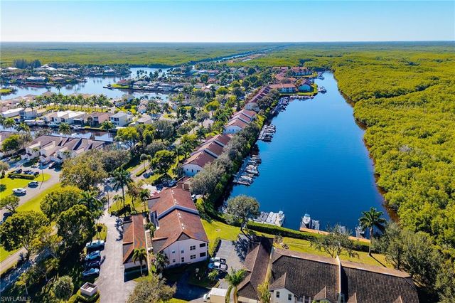 278 Newport DR 206, Naples, FL 34114