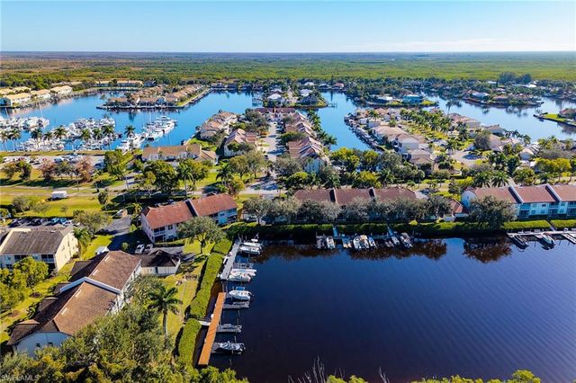 278 Newport DR 206, Naples, FL 34114