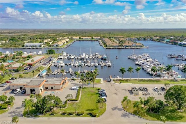 278 Newport DR 206, Naples, FL 34114