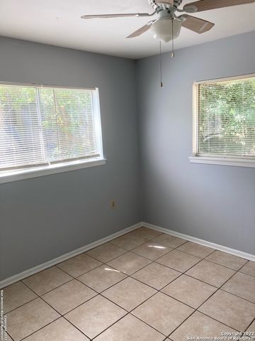 4426 AVENIDA PRIMA ST, San Antonio, TX 78233