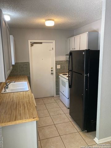 4426 AVENIDA PRIMA ST, San Antonio, TX 78233