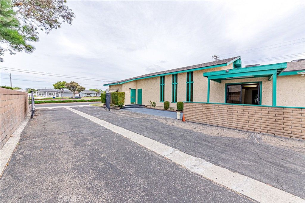 5722 Crescent, Buena Park, CA 90620 — photo 3