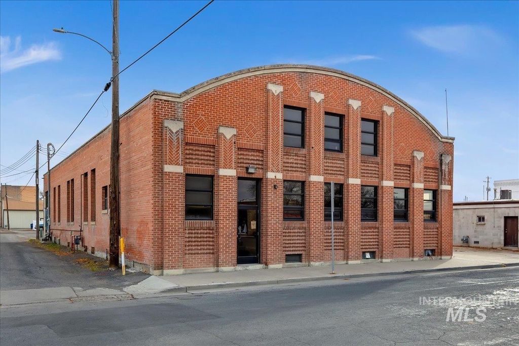 324 Hansen St E, Twin Falls, ID 83301 photo 3