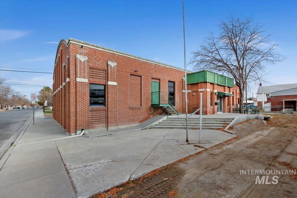 324 Hansen St E, Twin Falls, ID 83301 photo 4