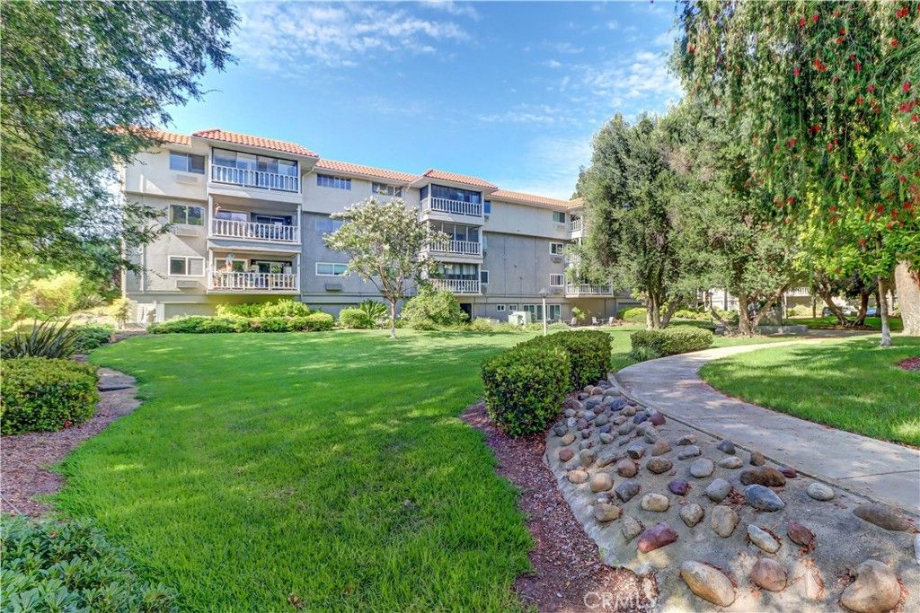 2404 Via Mariposa W 3D, Laguna Woods, CA 92637 — photo 2