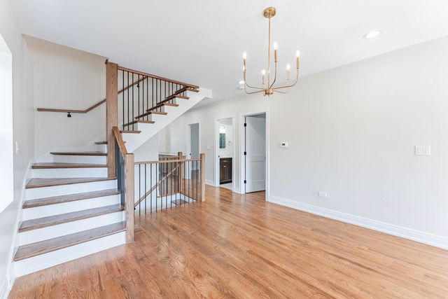 7936 W Elmgrove Drive, Elmwood Park, IL 60707