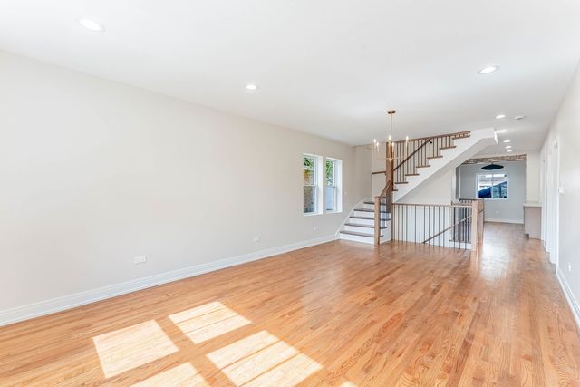 7936 W Elmgrove Drive, Elmwood Park, IL 60707