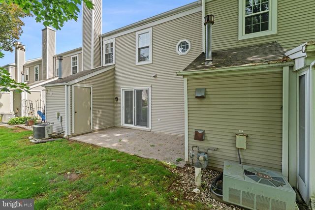 411 BARRINGTON CT, Palmyra, PA 17078