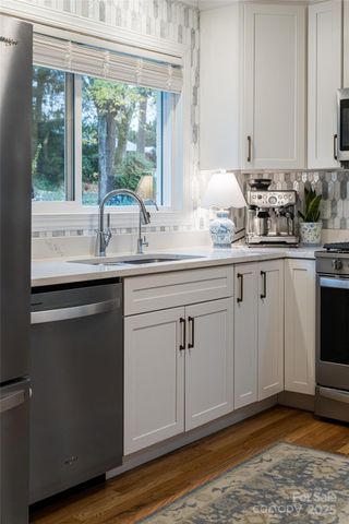 28 Ridgefield Place, Asheville, NC 28803