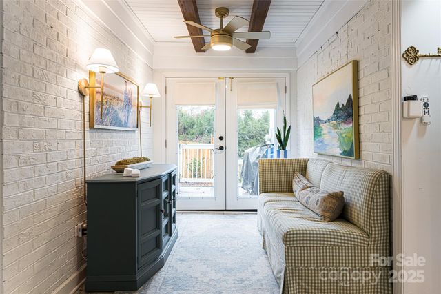 28 Ridgefield Place, Asheville, NC 28803