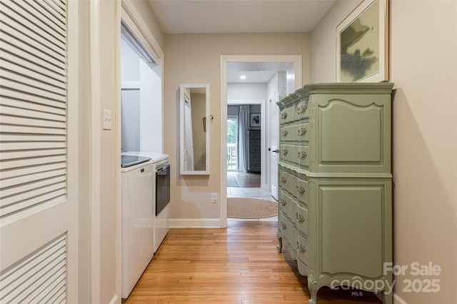 28 Ridgefield Place, Asheville, NC 28803