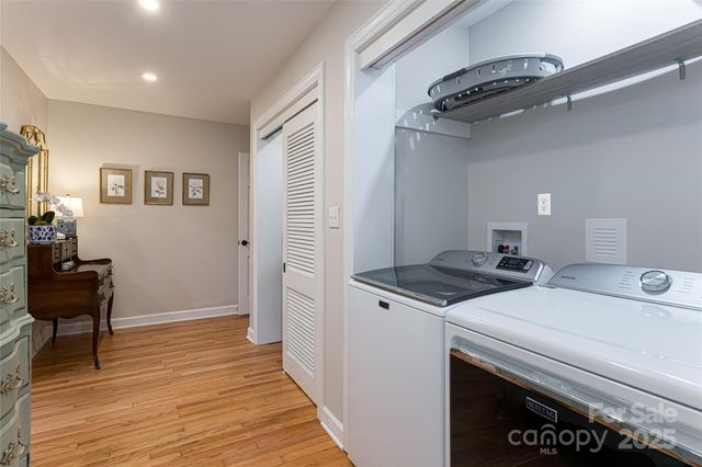 28 Ridgefield Place, Asheville, NC 28803