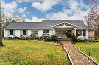 28 Ridgefield Place, Asheville, NC 28803