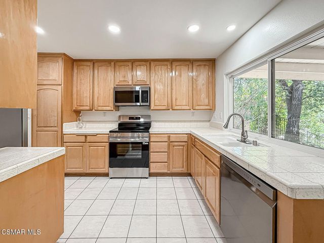 3761 Patrick Henry Place, Agoura Hills, CA 91301
