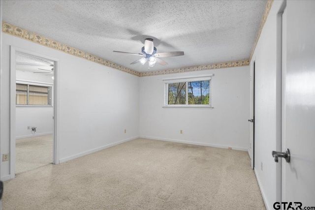 207 Grass Knoll Drive, Hideaway, TX 75771