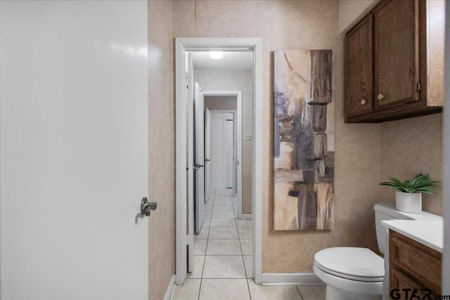 207 Grass Knoll Drive, Hideaway, TX 75771