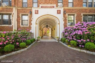 31 Pondfield Road W 68, Bronxville, NY 10708