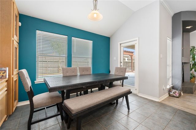 3921 Gladstone Dr, Corpus Christi, TX 78414