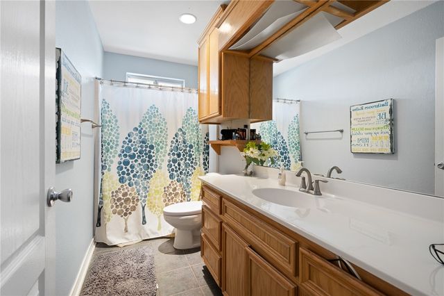 3921 Gladstone Dr, Corpus Christi, TX 78414