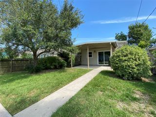 3815 Putnam Drive, Bacliff, TX 77518