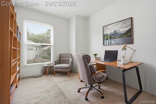 1204 Kings Cove Drive, Rochester Hills, MI 48306