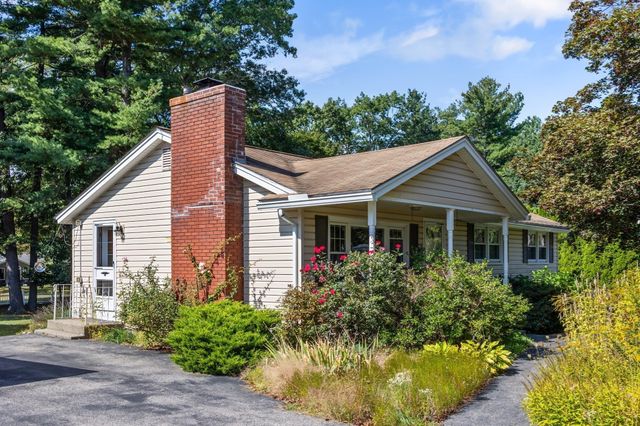 23 Pearson St, Chelmsford, MA 01824