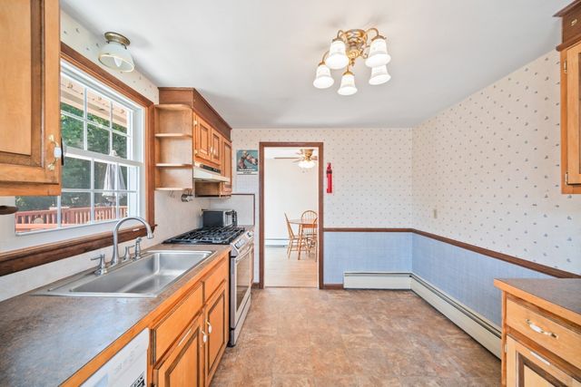 23 Pearson St, Chelmsford, MA 01824