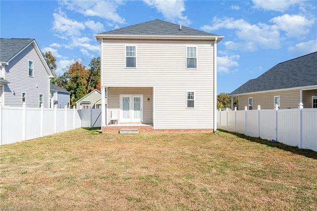 1514 Kingsway Drive, High Point, NC 27260