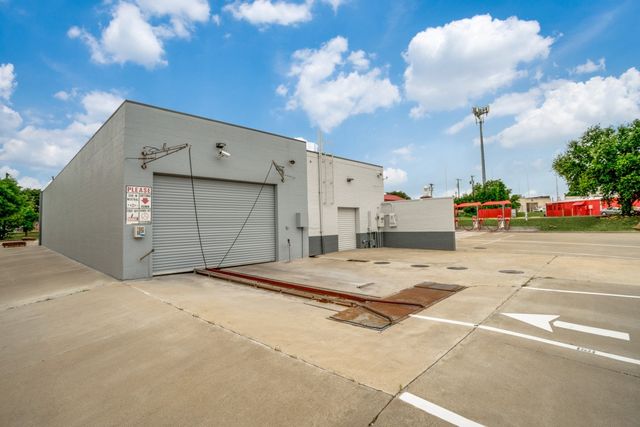 115 W Belt Line Road, Cedar Hill, TX 75104