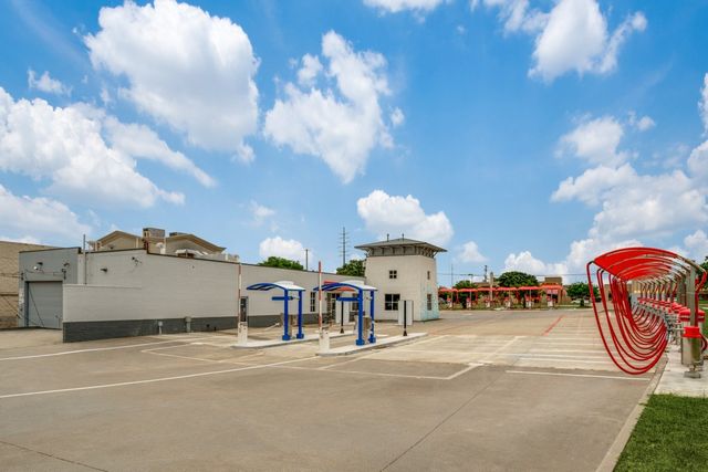 115 W Belt Line Road, Cedar Hill, TX 75104