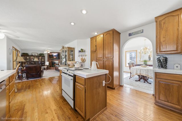 16607 N Primrose Ln, Nine Mile Falls, WA 99026