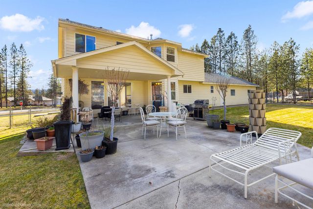16607 N Primrose Ln, Nine Mile Falls, WA 99026