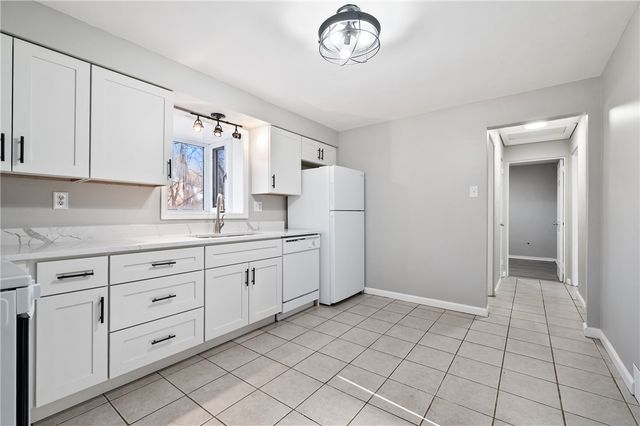 429 Earlwood Rd, Penn Hills, PA 15235